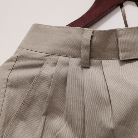 Linen Pants! - Picture 1 of 4